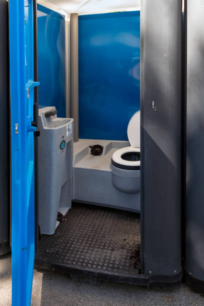 Best Portable restroom trailer rental  in Danbury, TX